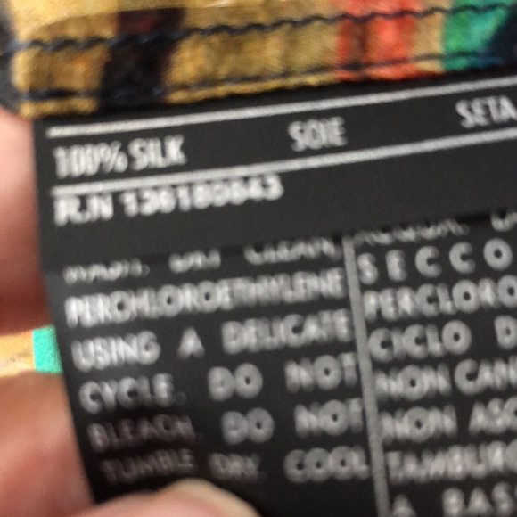 Salvatore Ferragamo Silk Sheer blouse, hardly worn size 38 4/6 mixed colors - Picture 12 of 12